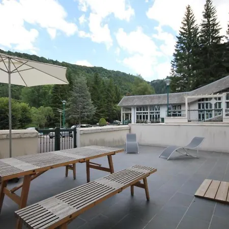 Grand T3 Au Mont-dore Avec Terrasse, Parking Et Wifi, A 200m Du Centre - Fr-1-608-177 Apartment Le Mont-Dore